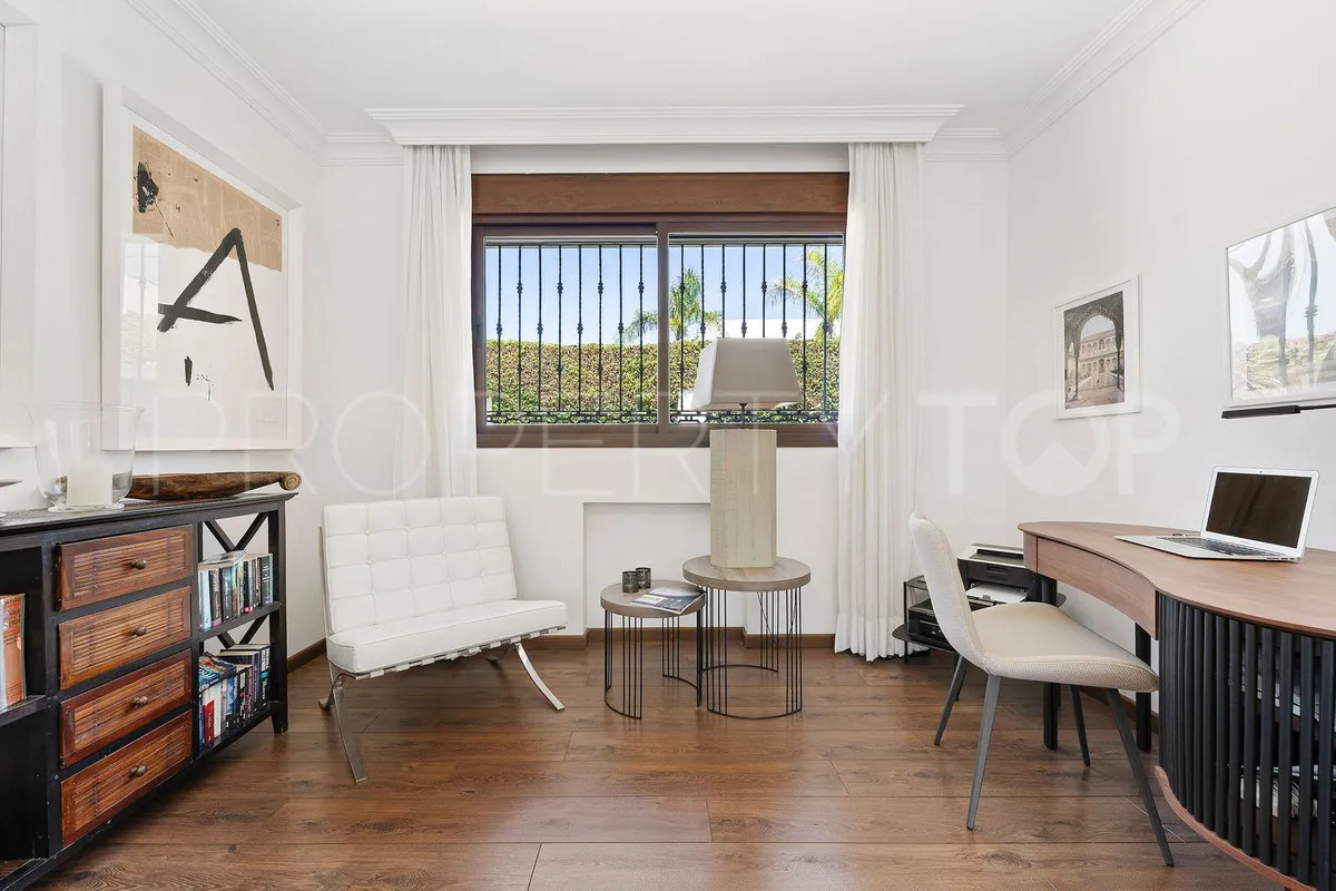 San Pedro de Alcantara 4 bedrooms villa for sale