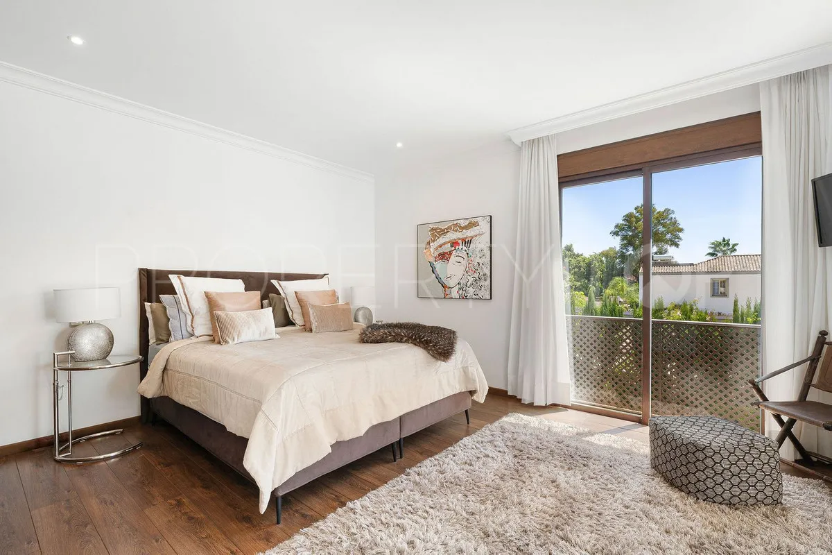 San Pedro de Alcantara 4 bedrooms villa for sale