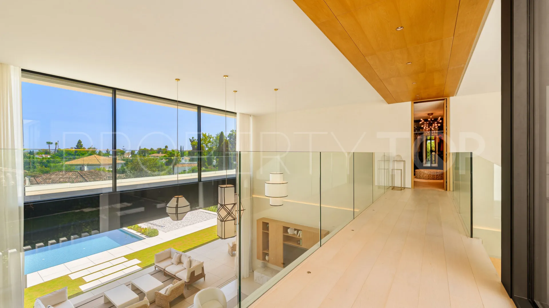 Guadalmina Alta 6 bedrooms villa for sale