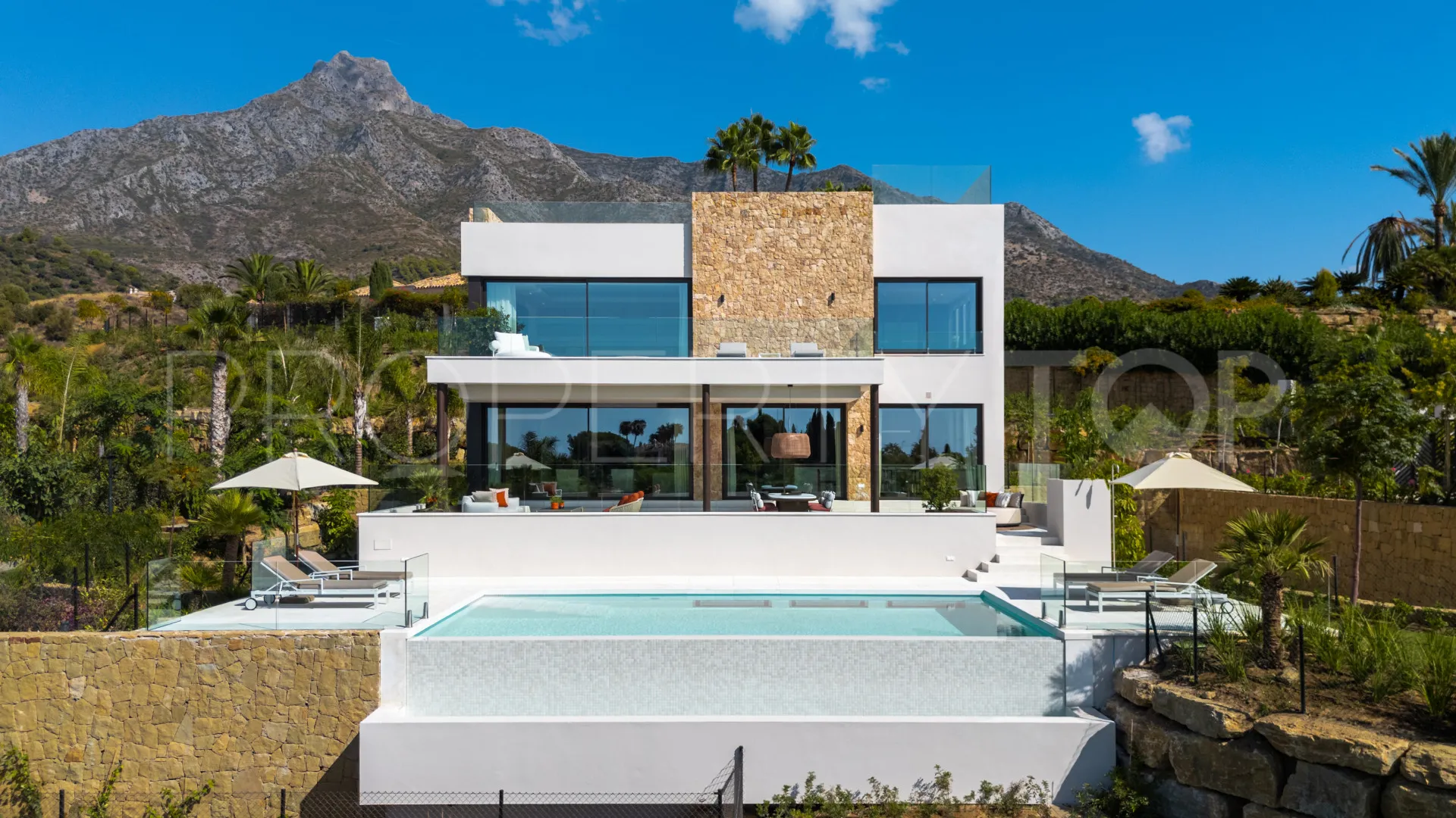 Marbella Hill Club, villa en venta