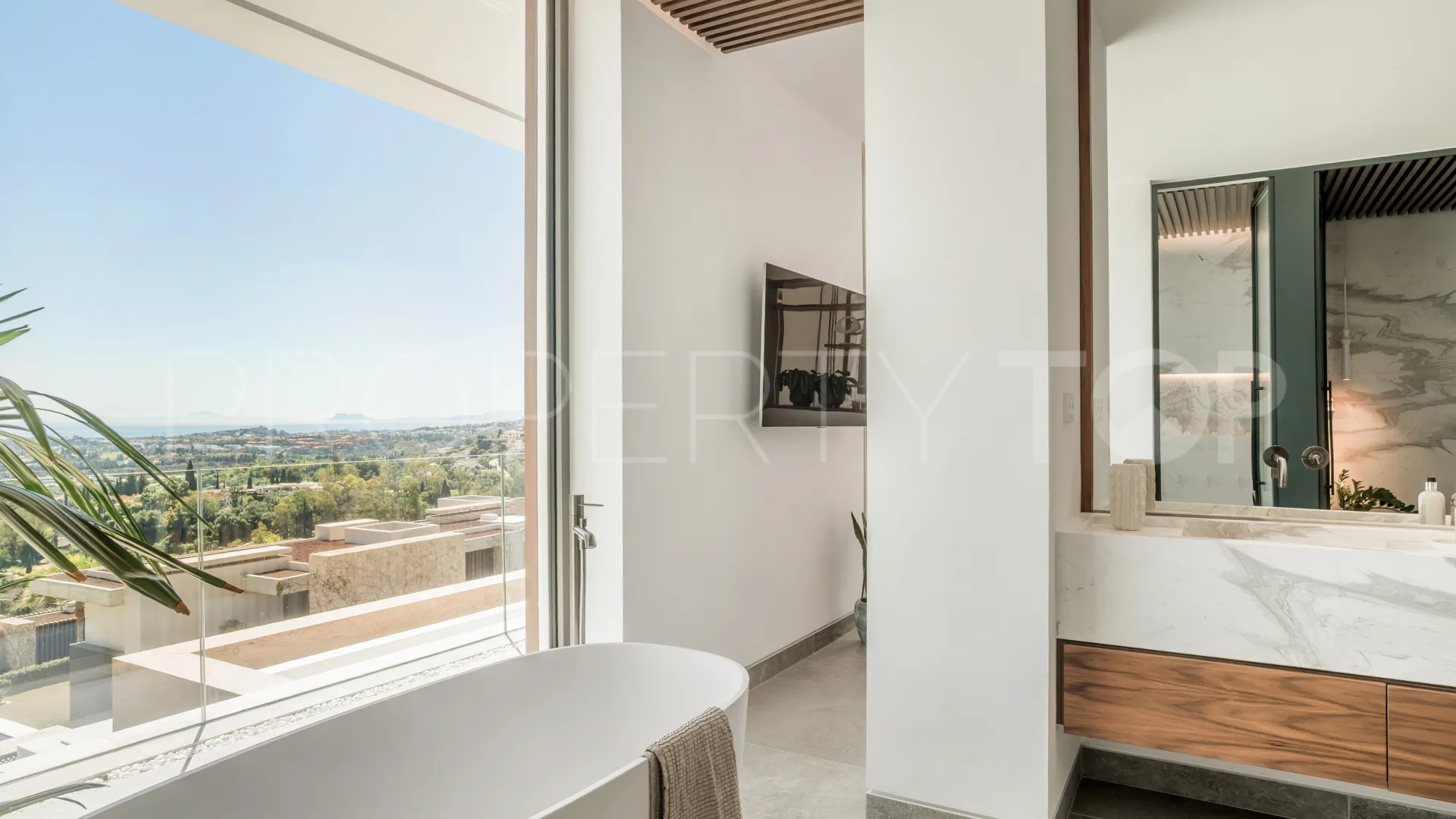 For sale villa in La Quinta Hills with 6 bedrooms
