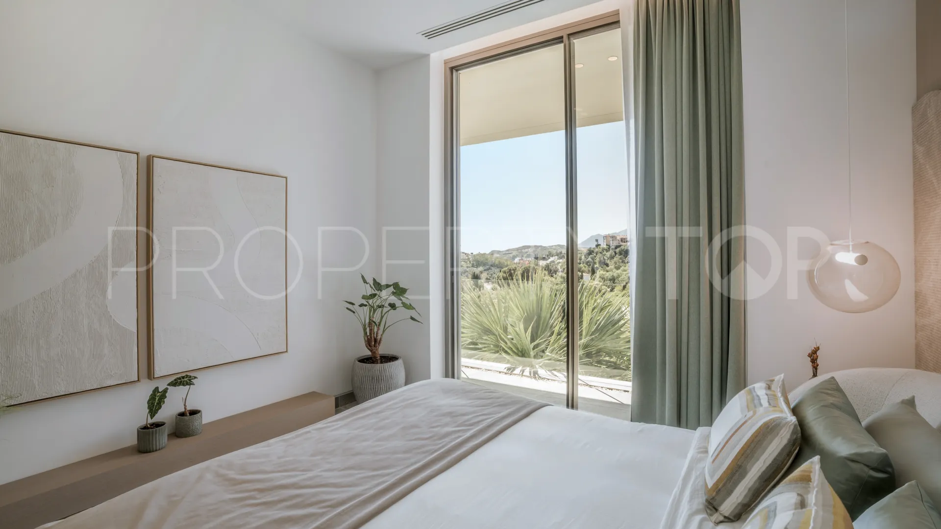 For sale villa in La Quinta Hills with 6 bedrooms