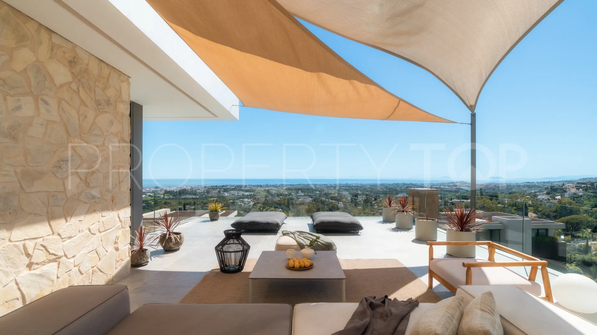 For sale villa in La Quinta Hills with 6 bedrooms