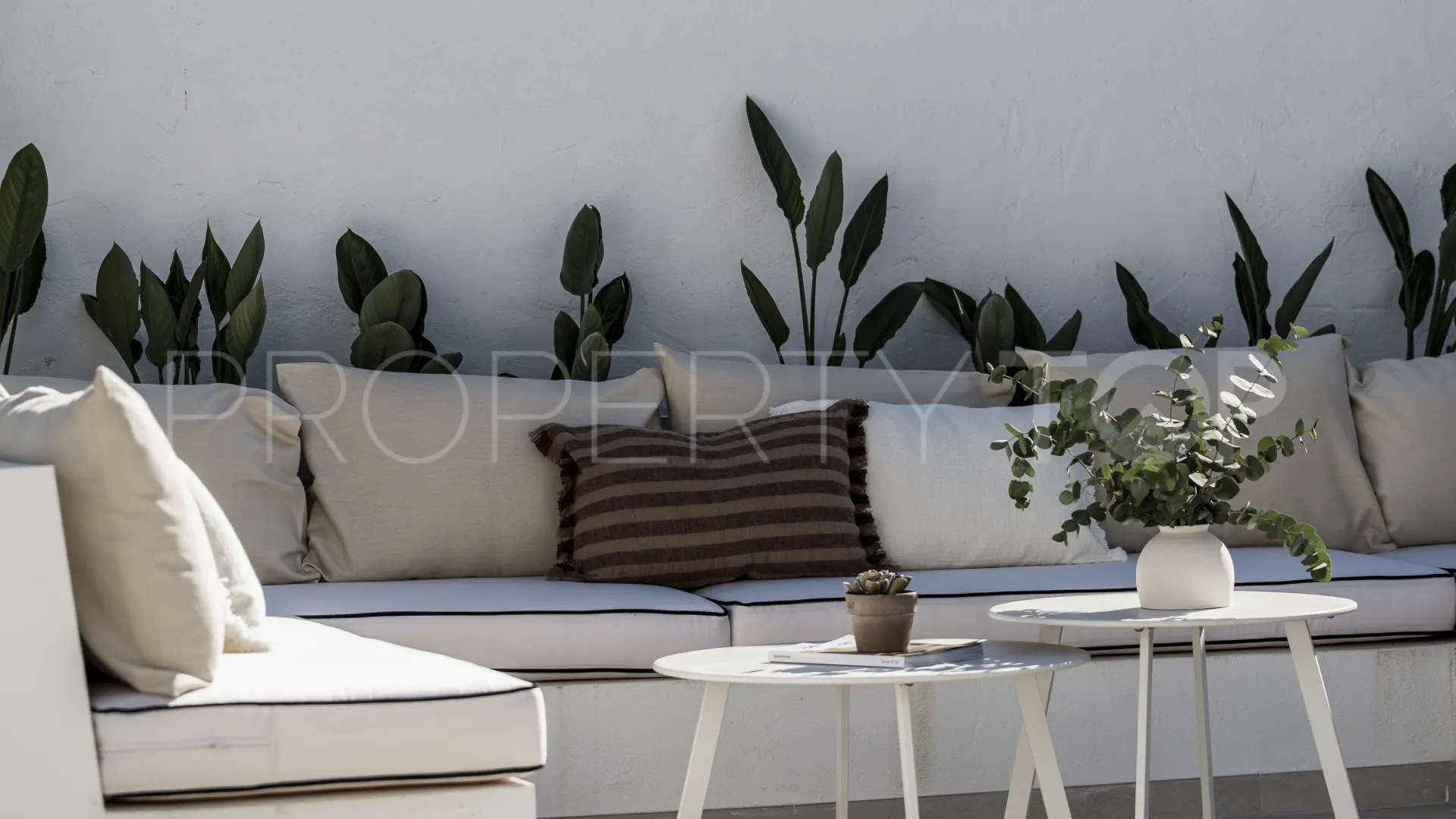 For sale villa with 5 bedrooms in Linda Vista Baja