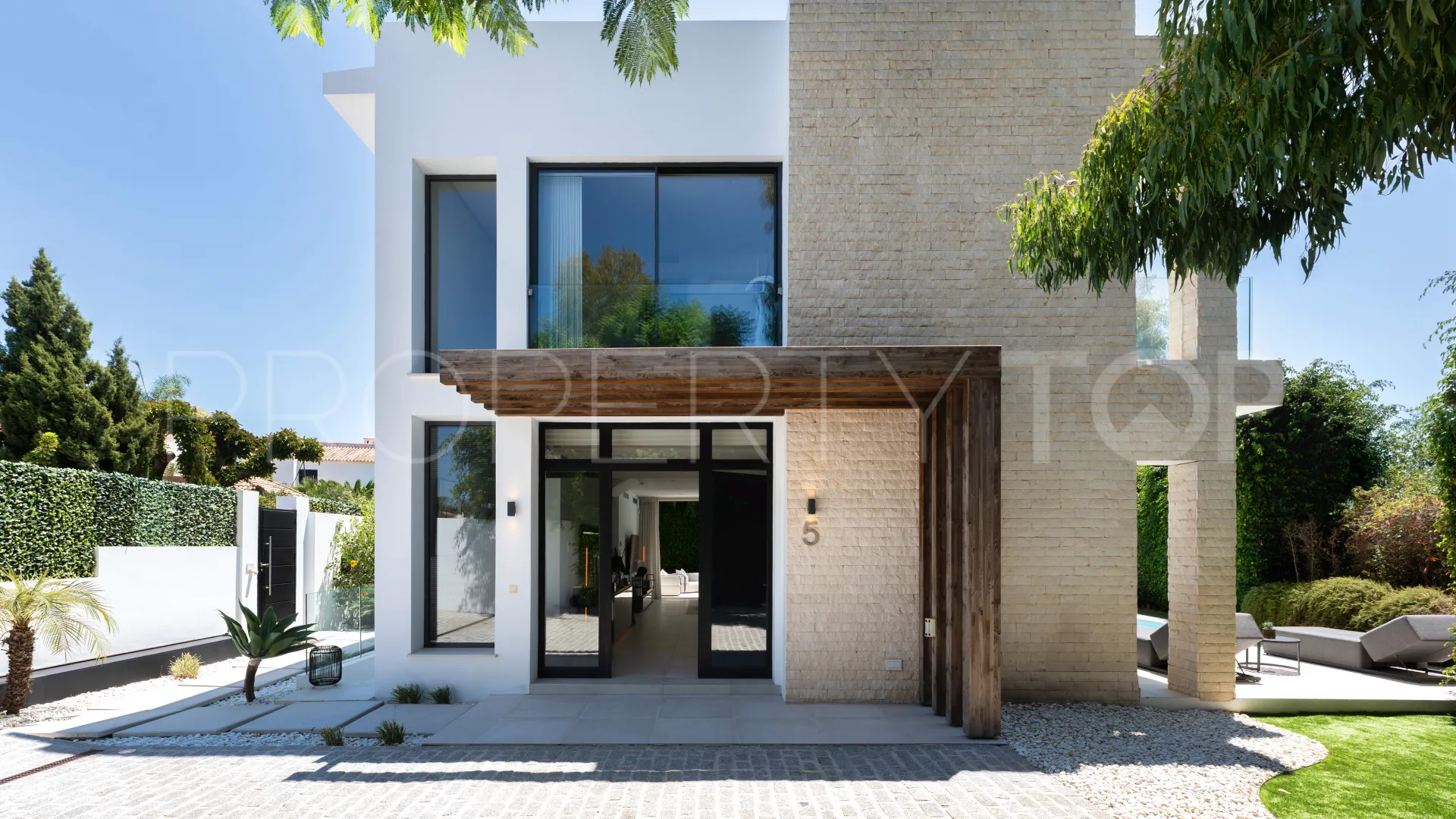Villa en venta de 4 dormitorios en Arboleda