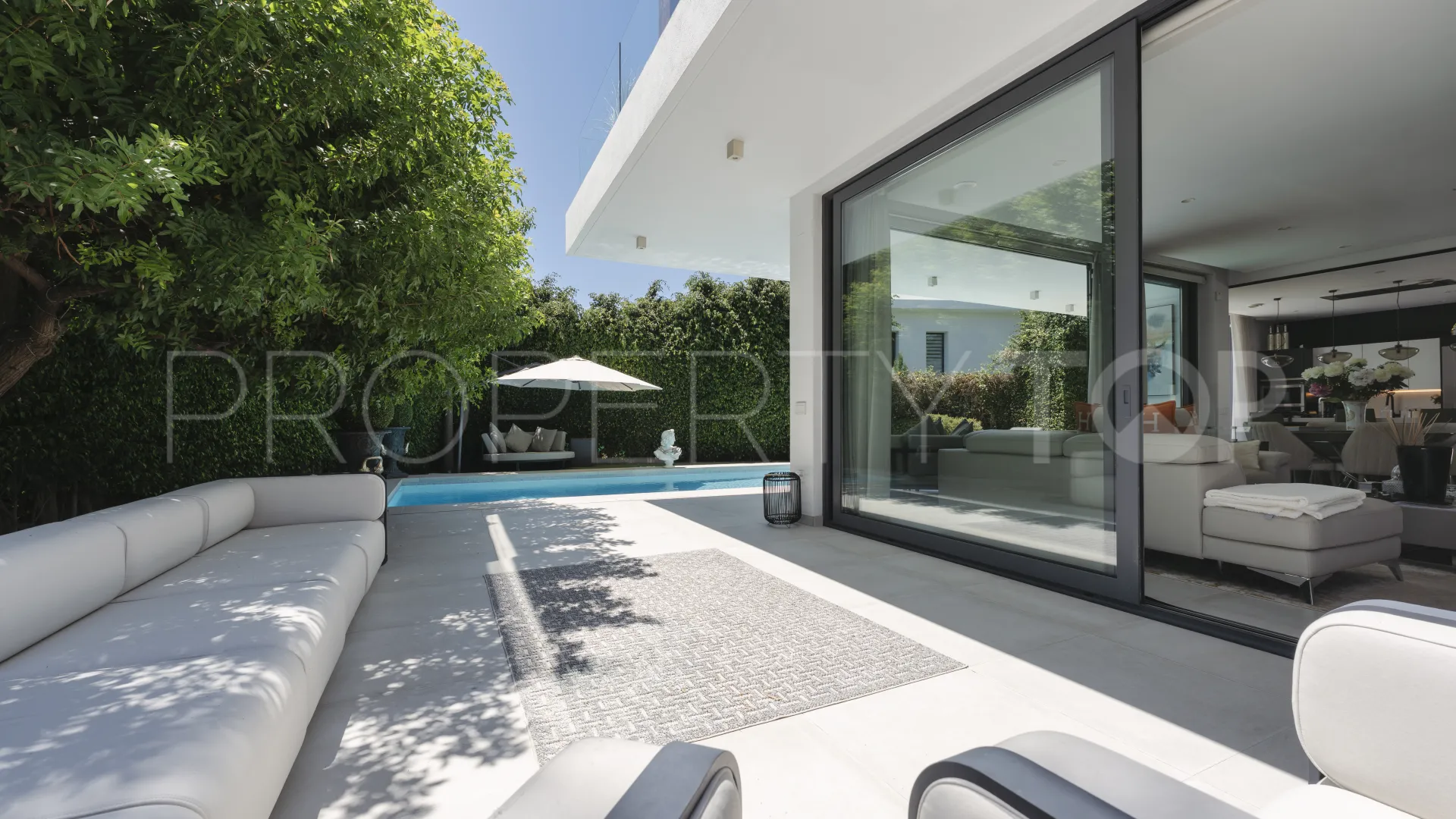 Villa en venta de 4 dormitorios en Arboleda