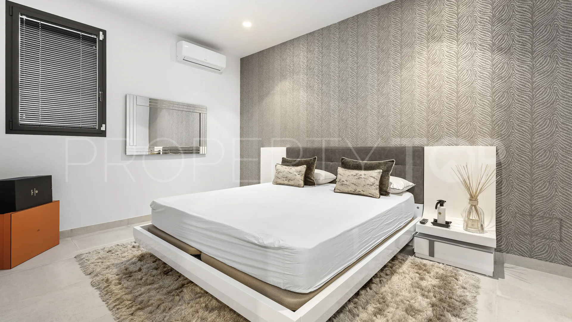 Villa en venta de 4 dormitorios en Arboleda