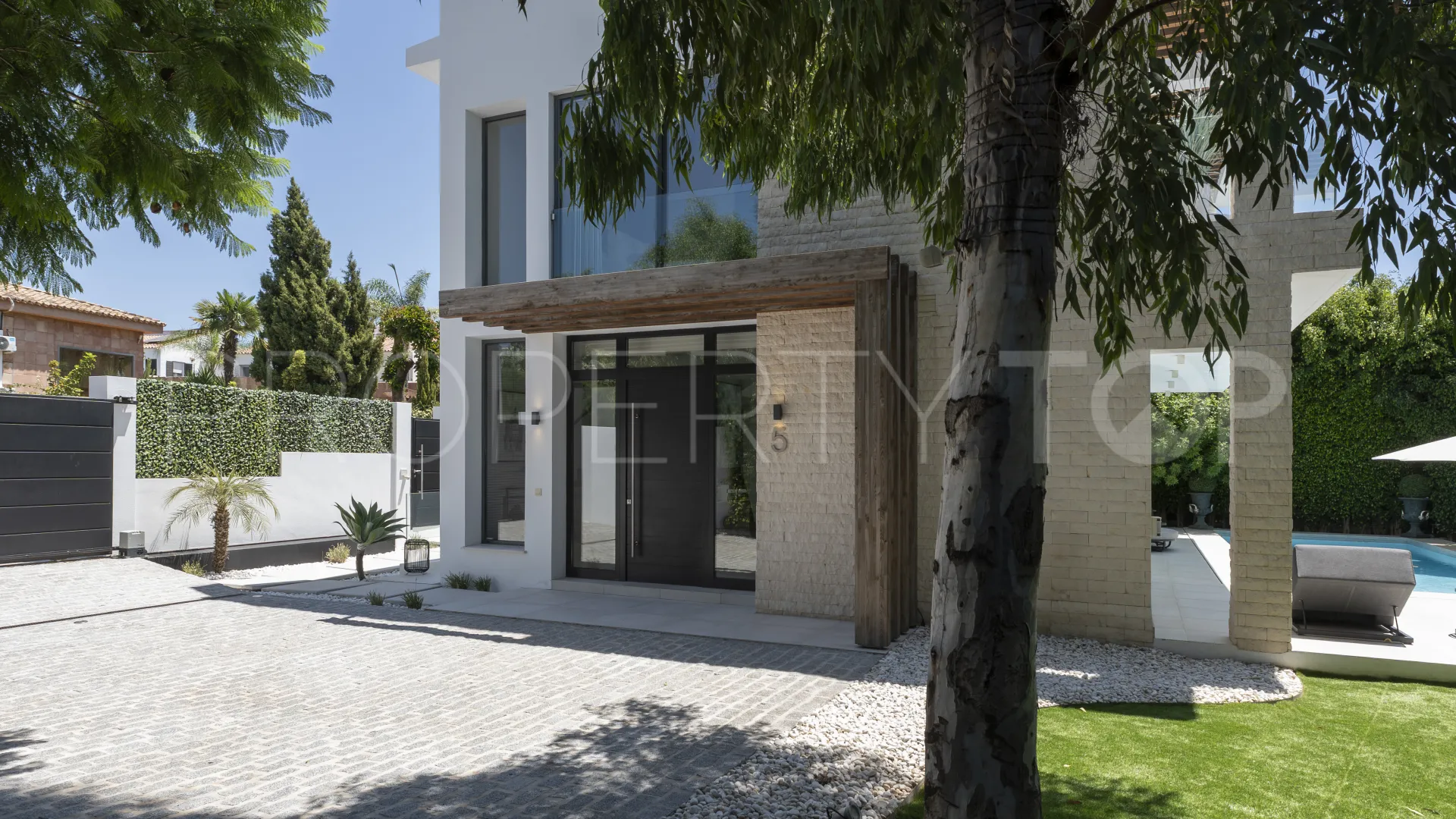 Villa en venta de 4 dormitorios en Arboleda