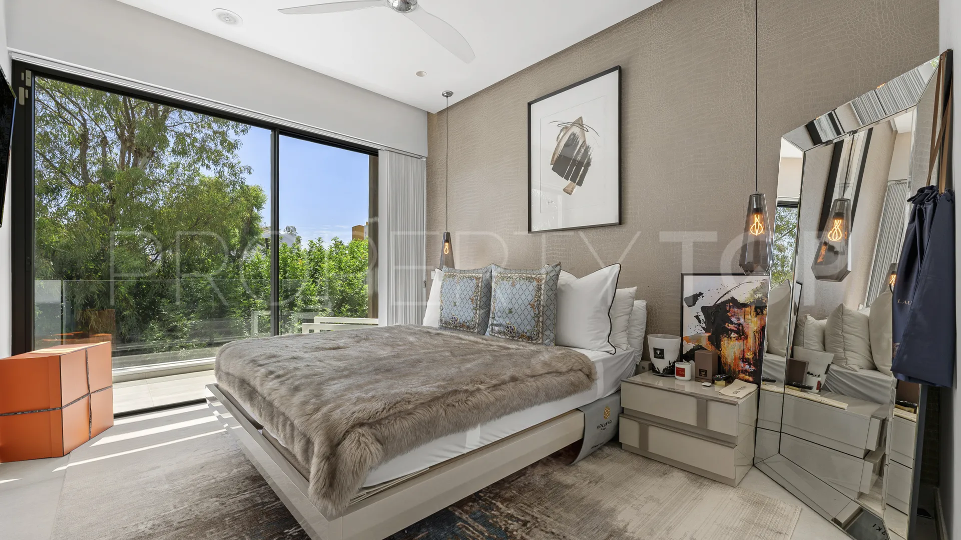 Villa en venta de 4 dormitorios en Arboleda