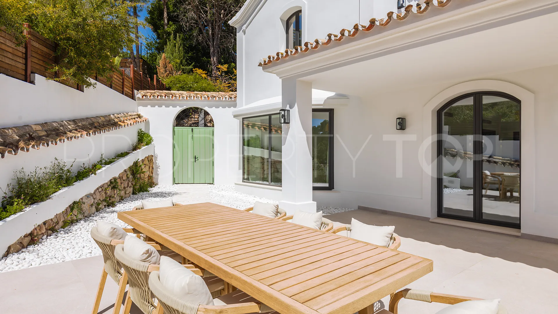 Villa in El Madroñal for sale