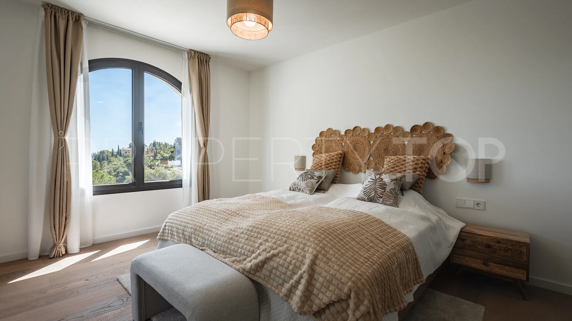Villa in El Madroñal for sale