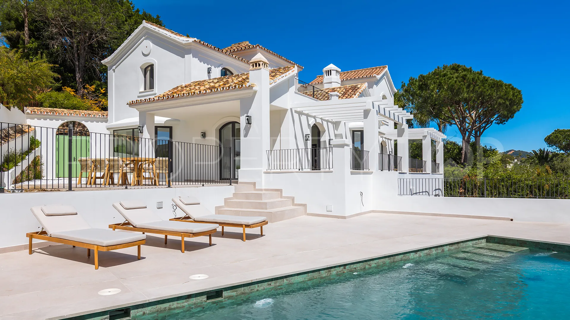 Villa in El Madroñal for sale