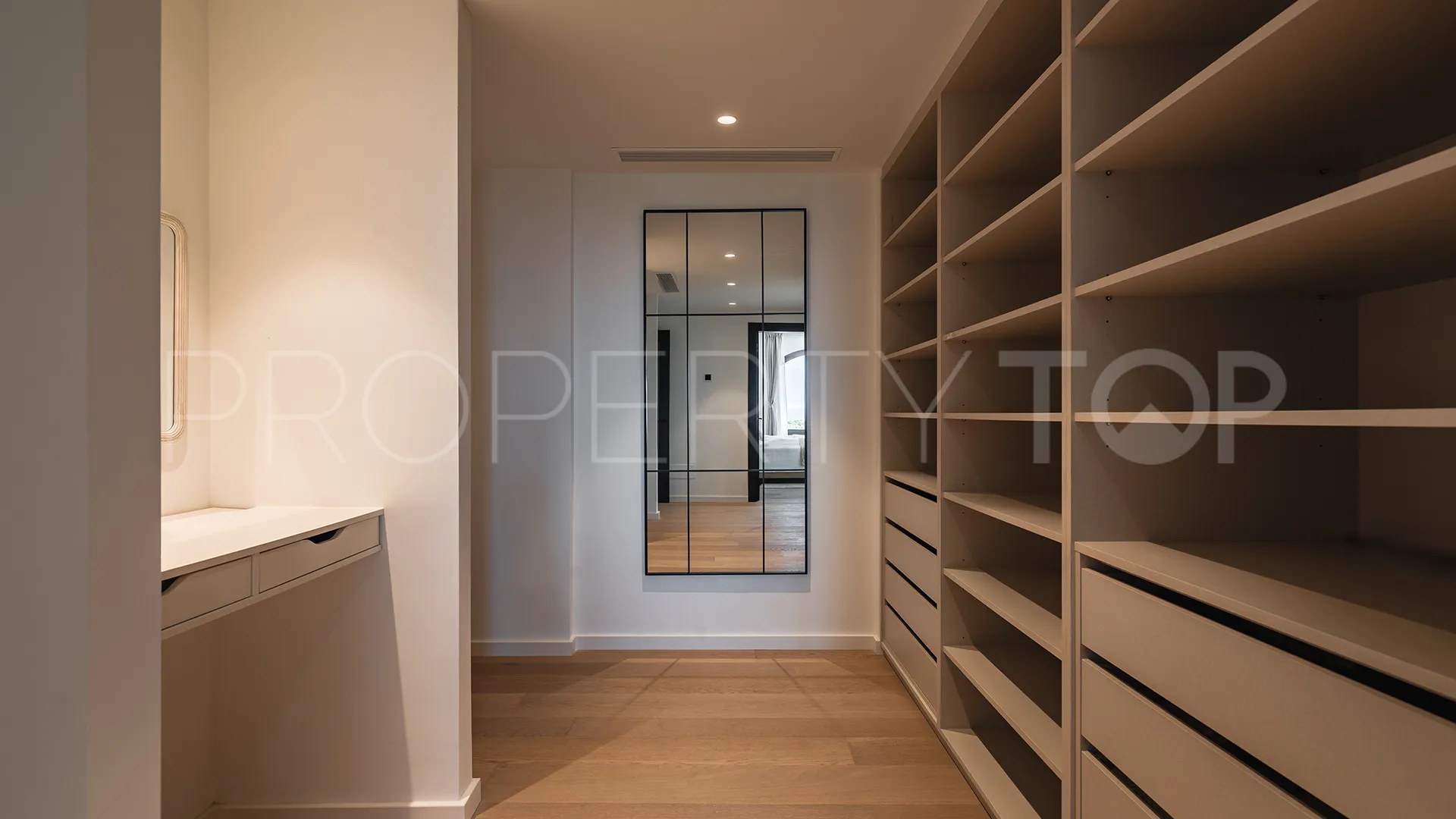 Villa in El Madroñal for sale