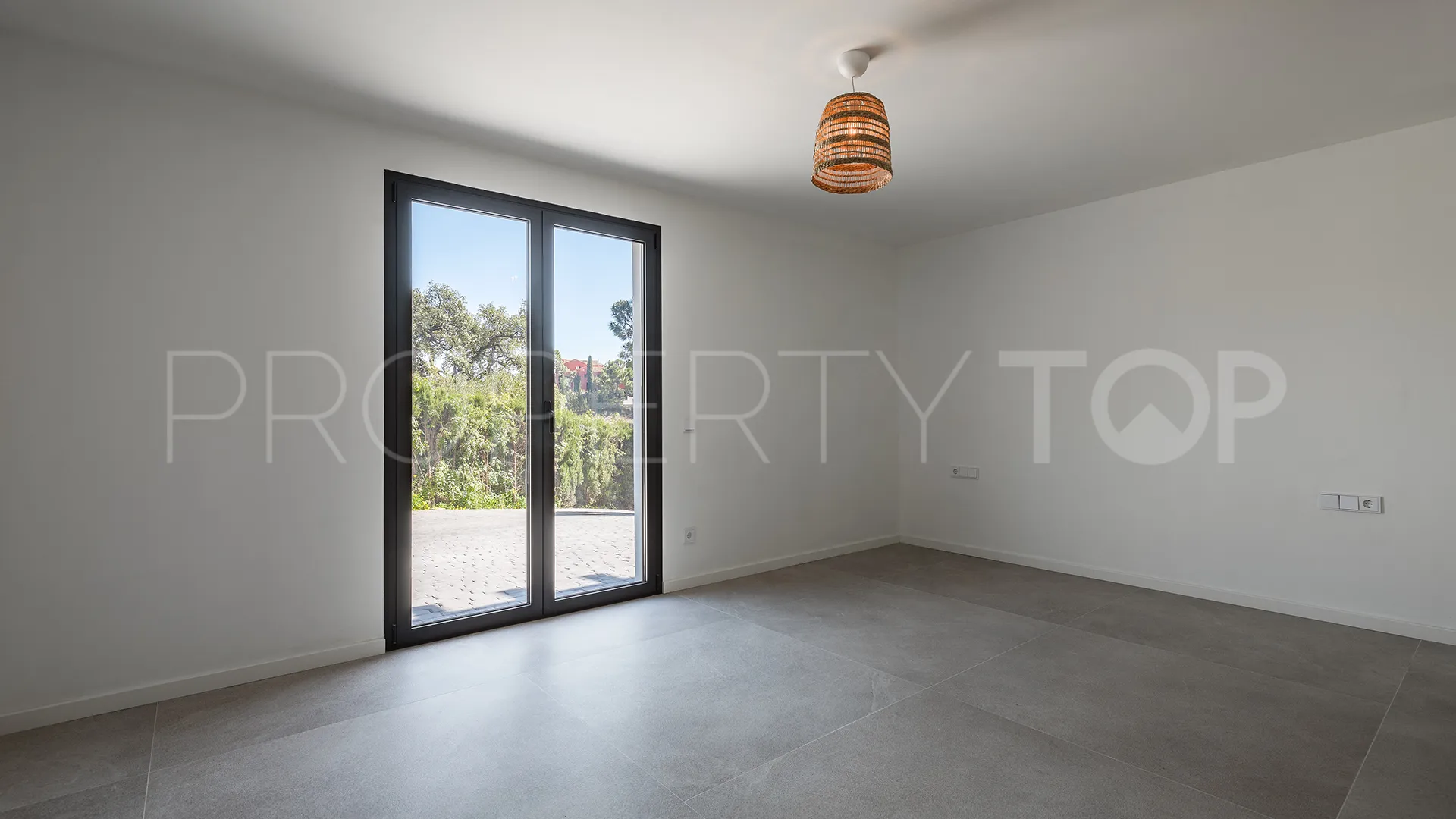 Villa in El Madroñal for sale