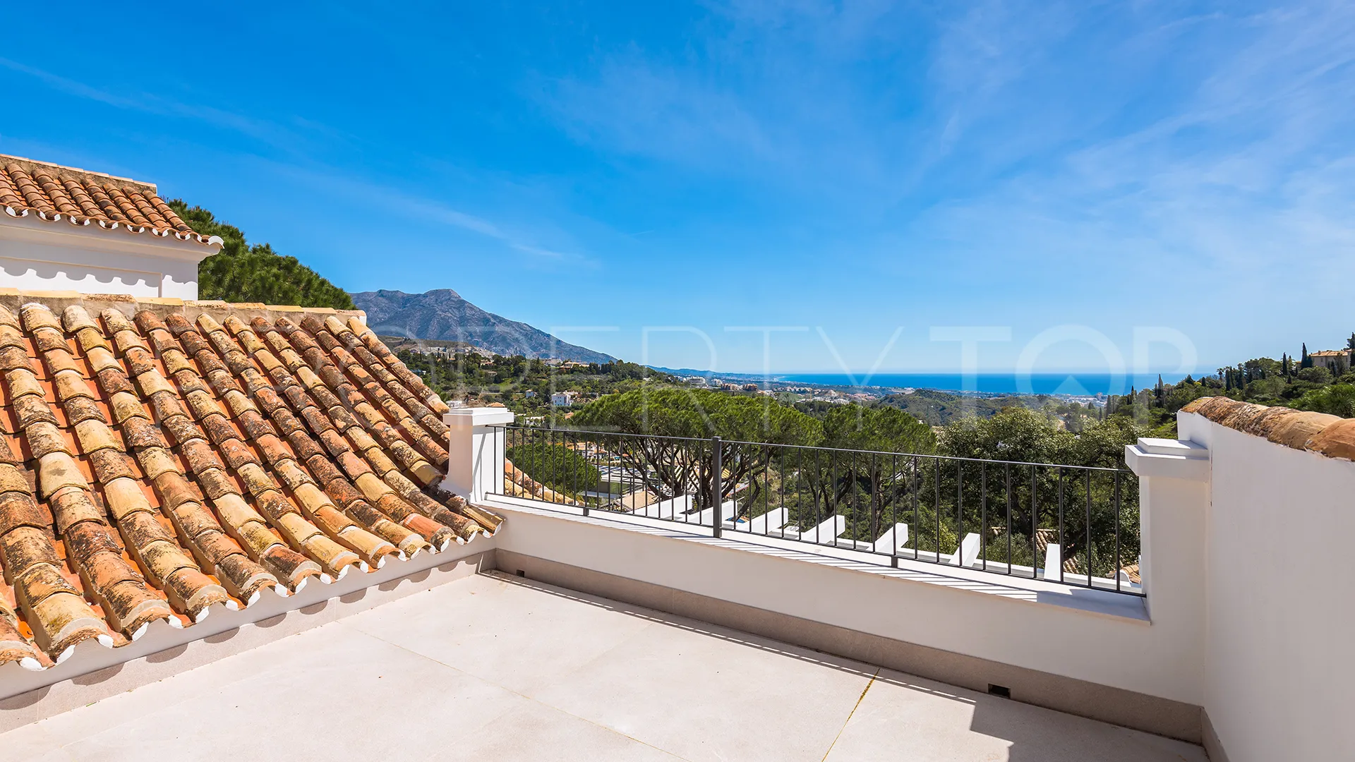 Villa in El Madroñal for sale