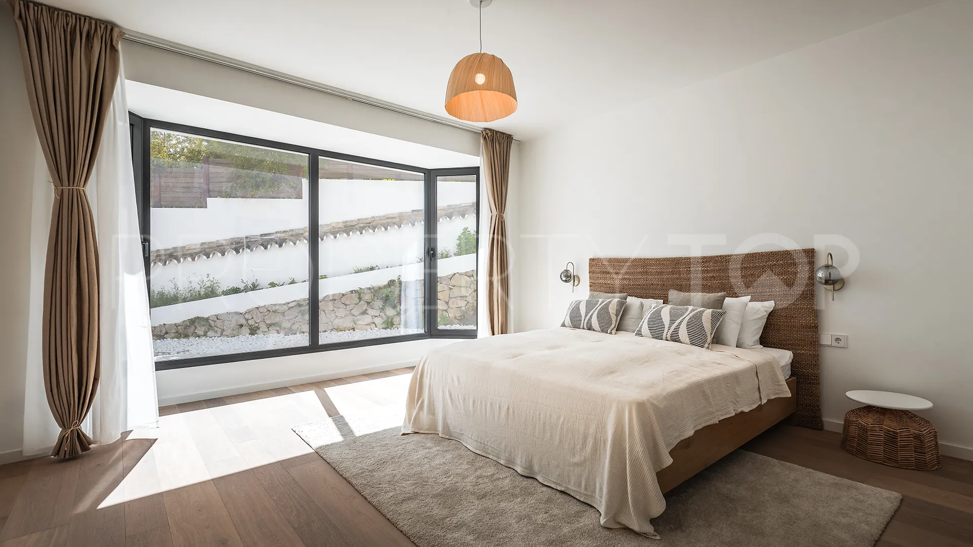 Villa in El Madroñal for sale