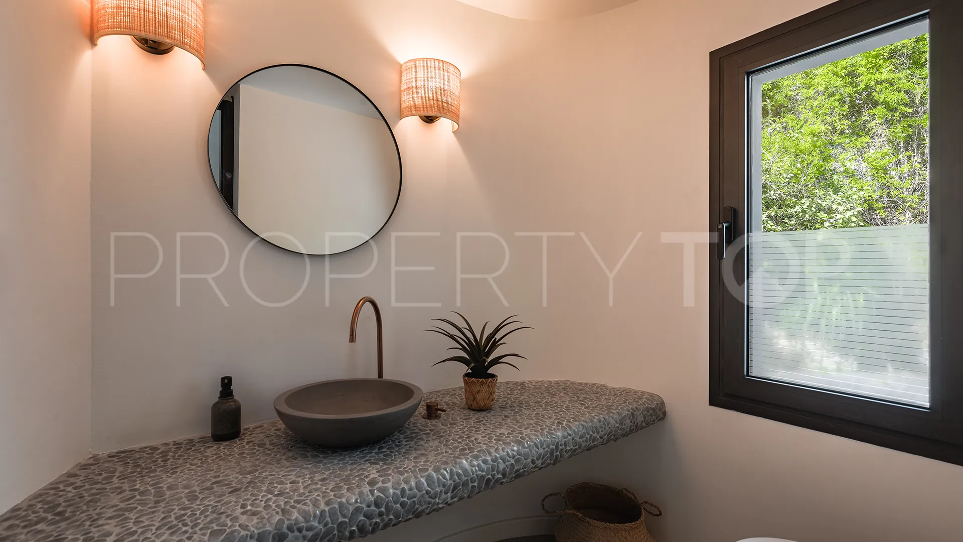 Villa in El Madroñal for sale