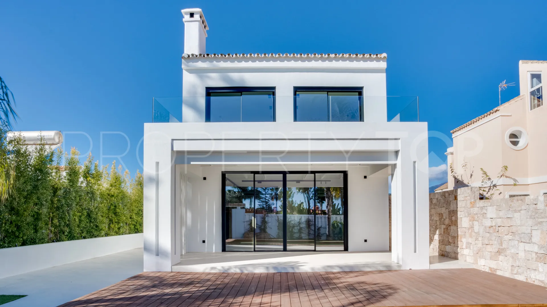 Villa en venta de 4 dormitorios en Costalita