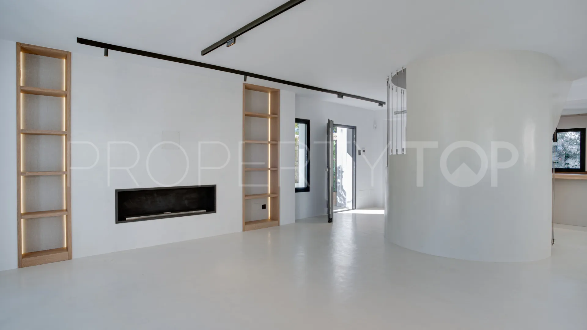 Villa en venta de 4 dormitorios en Costalita