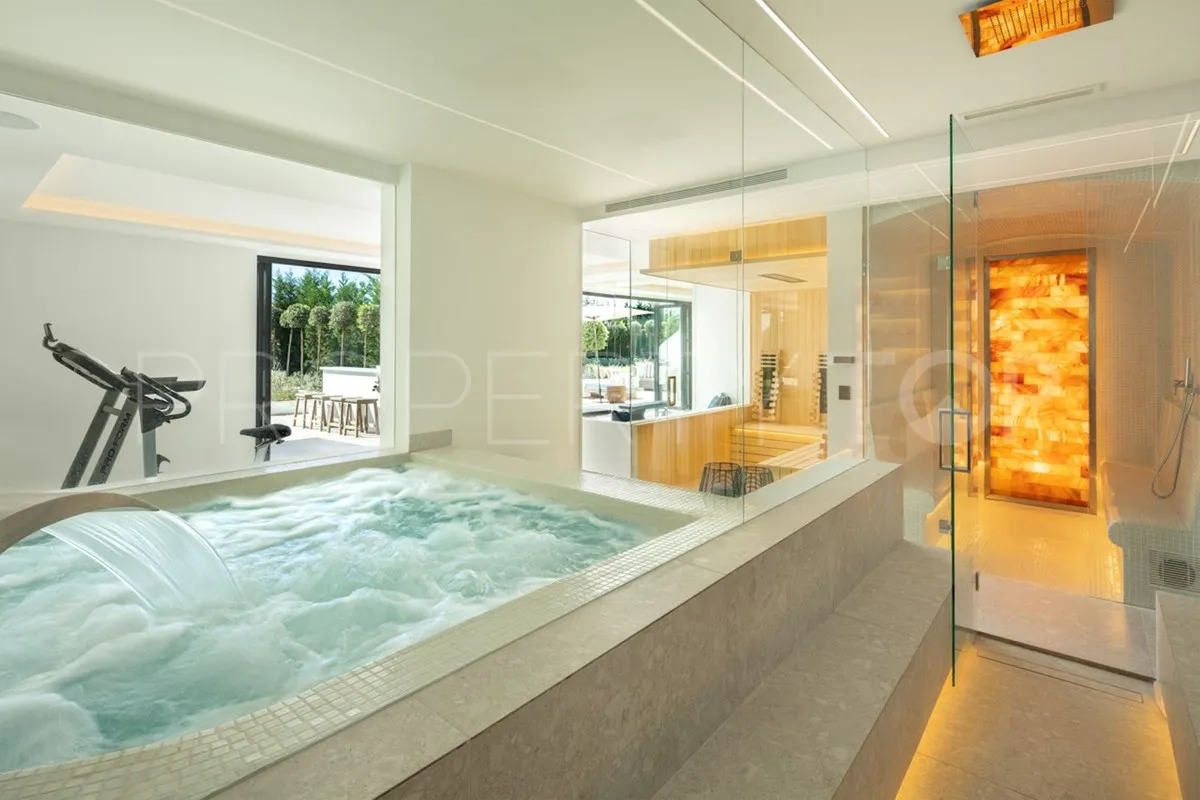 For sale villa in La Cerquilla with 5 bedrooms