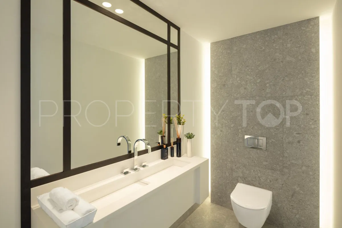 For sale villa in La Cerquilla with 5 bedrooms