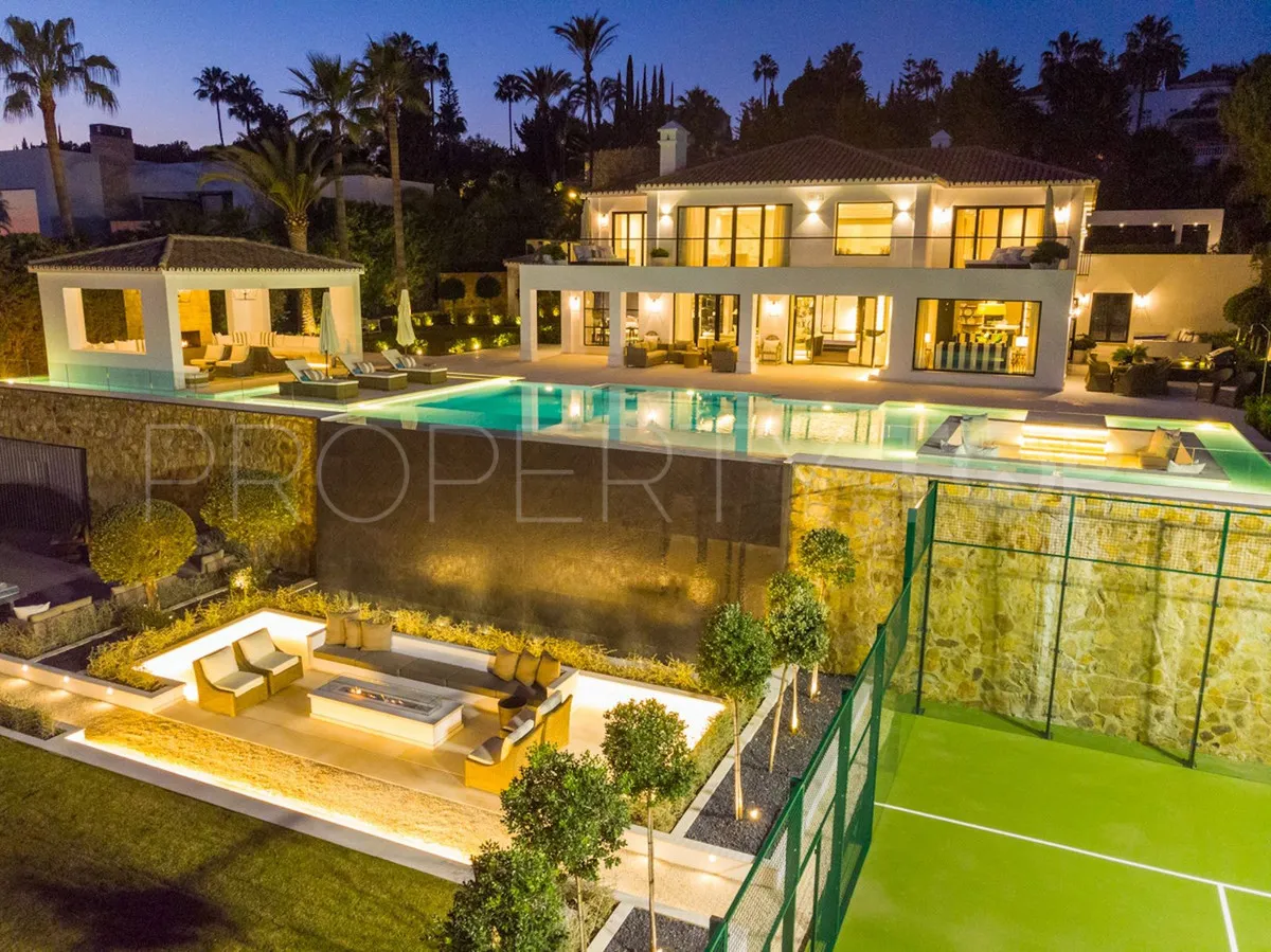 For sale villa in La Cerquilla with 5 bedrooms