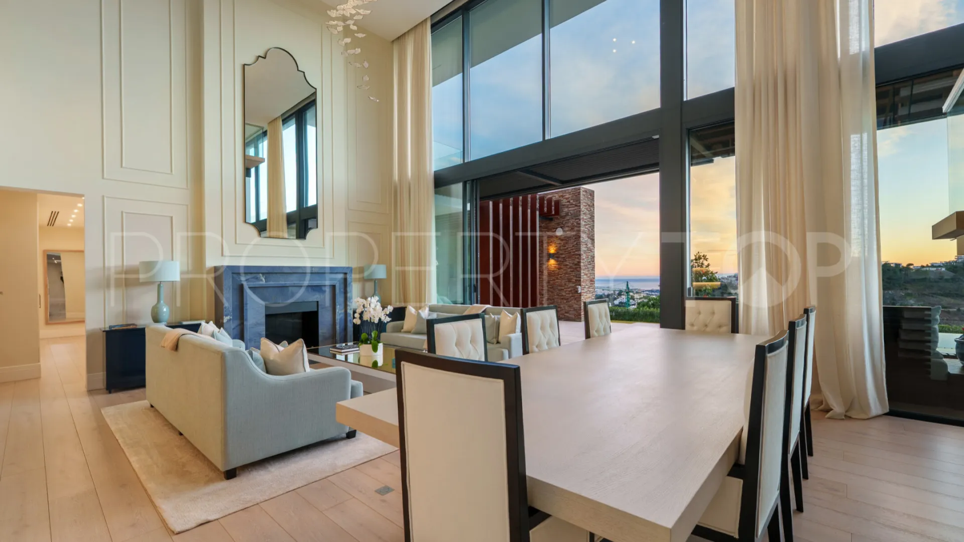 Villa de 5 dormitorios en venta en El Madroñal