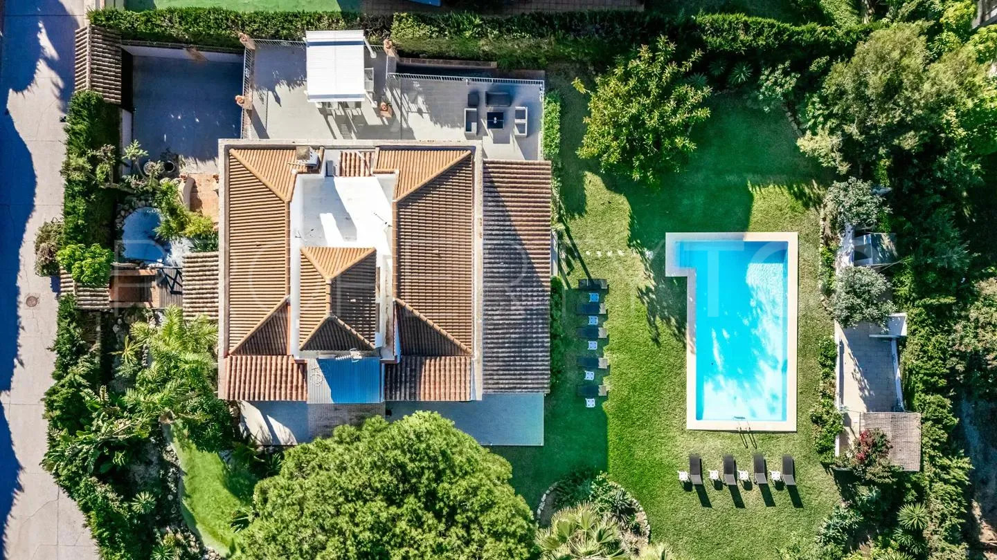 For sale Las Brisas 8 bedrooms villa