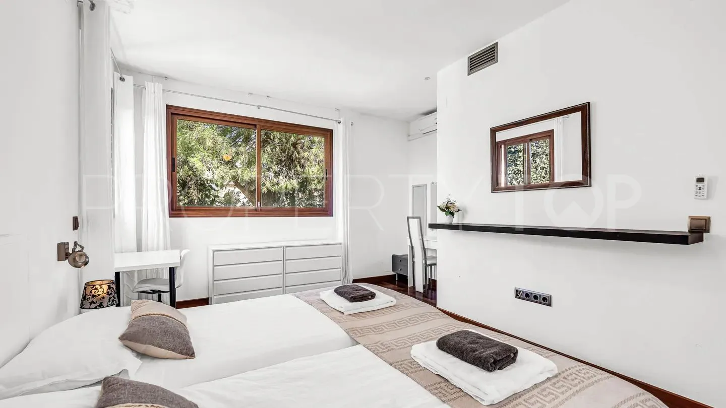 For sale Las Brisas 8 bedrooms villa