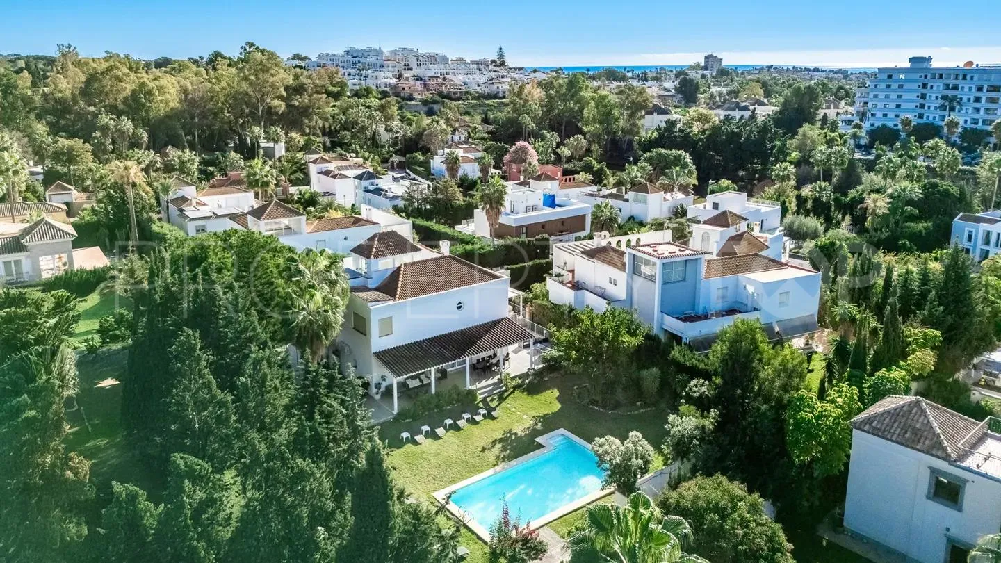 For sale Las Brisas 8 bedrooms villa