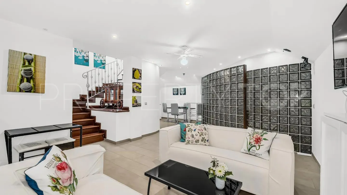 For sale Las Brisas 8 bedrooms villa