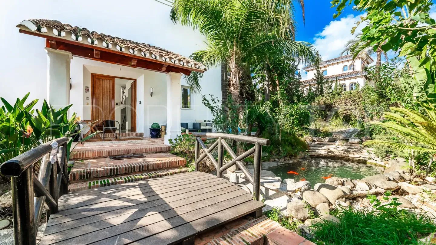 For sale Las Brisas 8 bedrooms villa