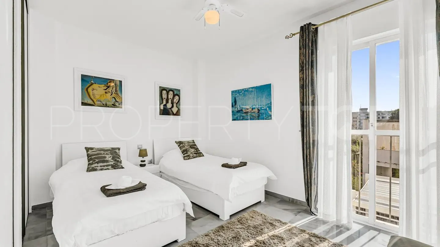 For sale Las Brisas 8 bedrooms villa