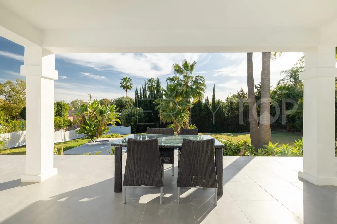 Villa a la venta en Atalaya