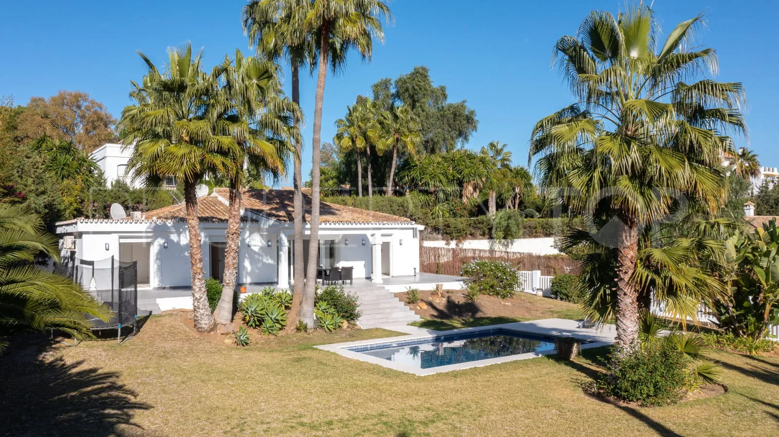Villa a la venta en Atalaya