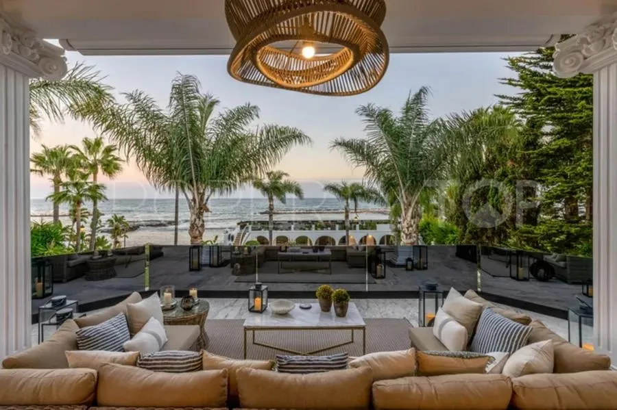 Se vende villa de 10 dormitorios en Guadalpin Banus