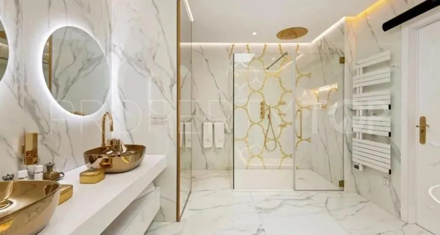 Se vende villa de 10 dormitorios en Guadalpin Banus