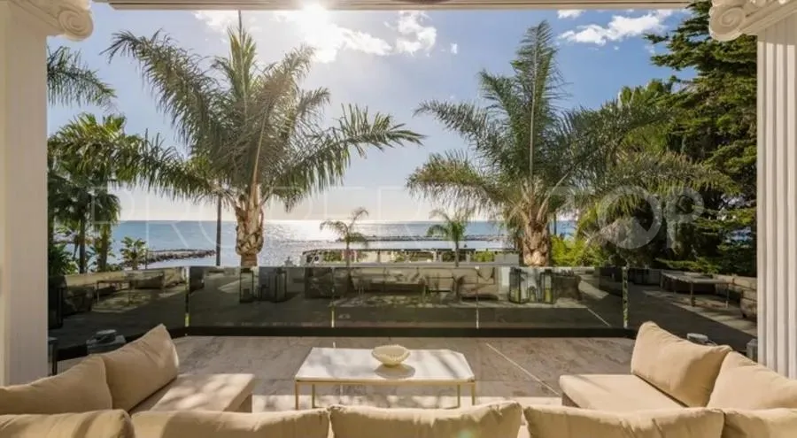 Se vende villa de 10 dormitorios en Guadalpin Banus