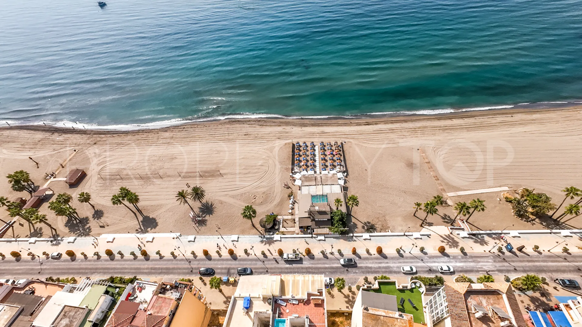 Comprar atico duplex de 2 dormitorios en Estepona Casco Antiguo
