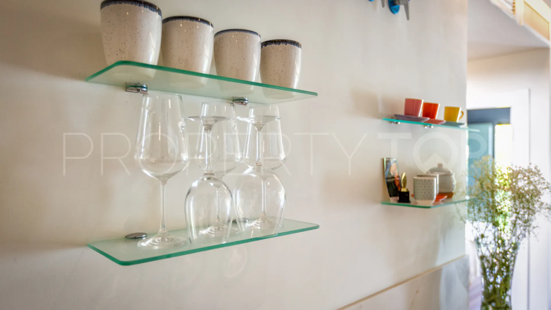 Comprar atico duplex de 2 dormitorios en Estepona Casco Antiguo
