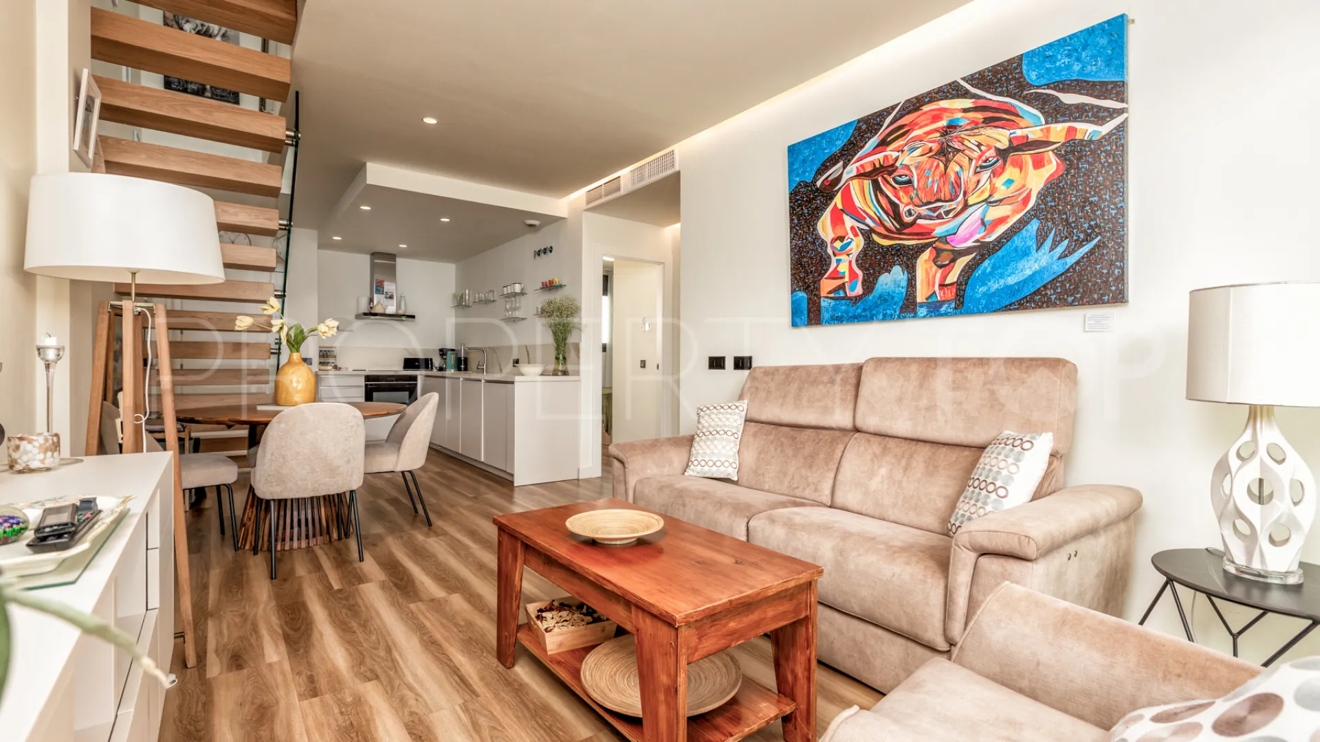 Comprar atico duplex de 2 dormitorios en Estepona Casco Antiguo