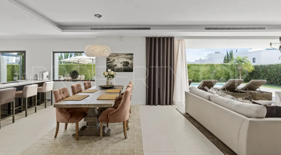Linda Vista Baja 5 bedrooms villa for sale
