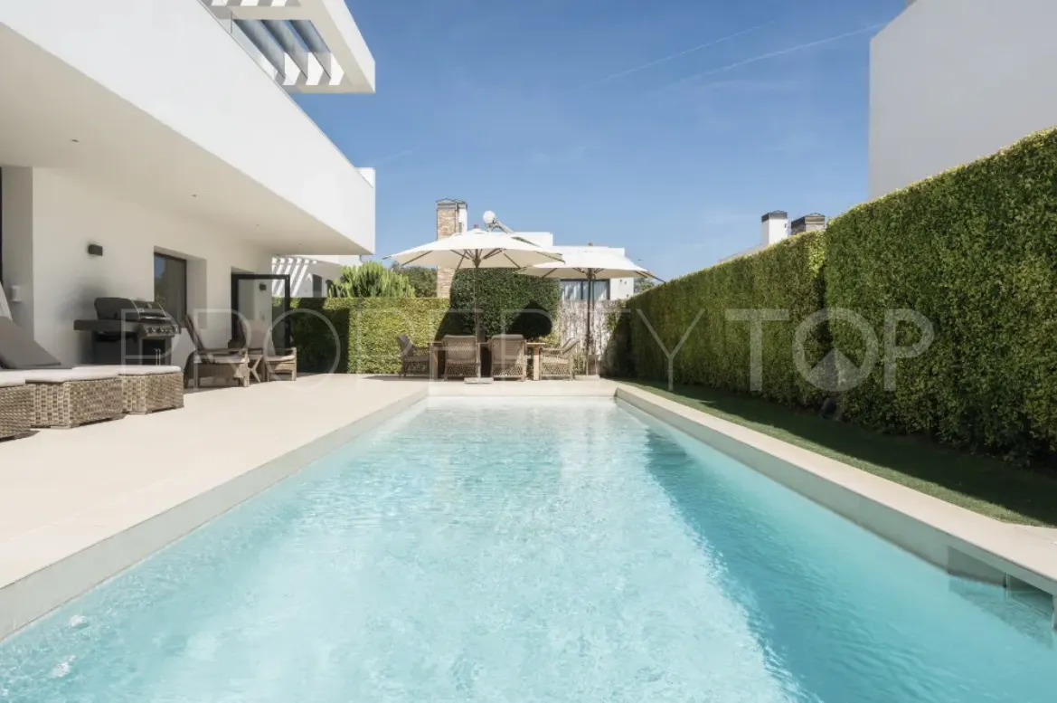 Linda Vista Baja 5 bedrooms villa for sale