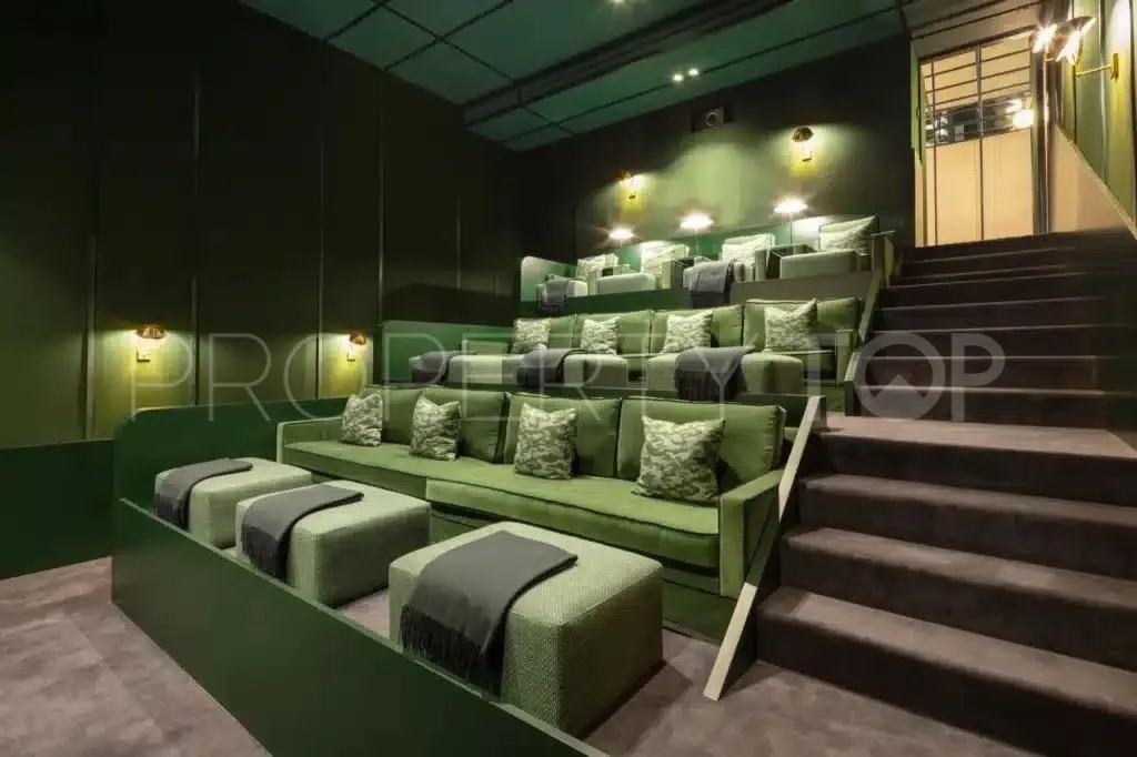 16 bedrooms villa in Las Lomas del Marbella Club for sale