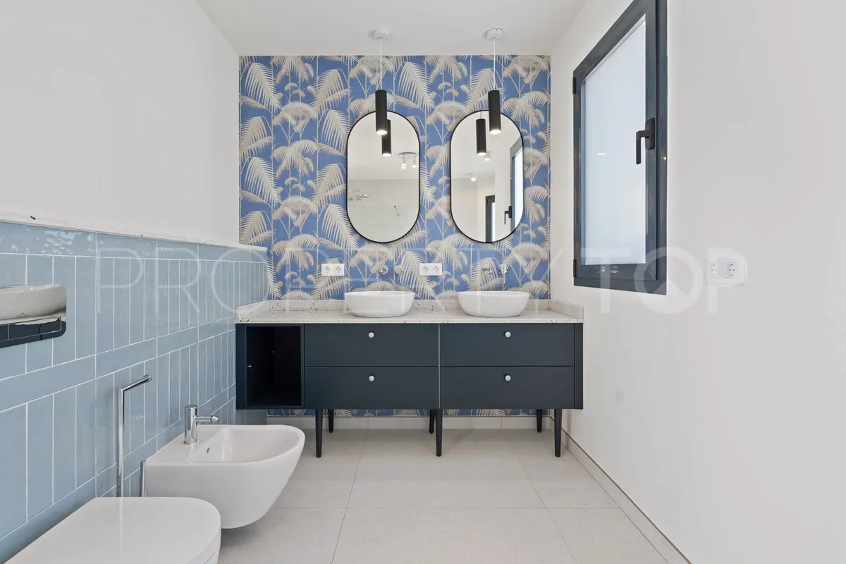 4 bedrooms villa in Elviria for sale