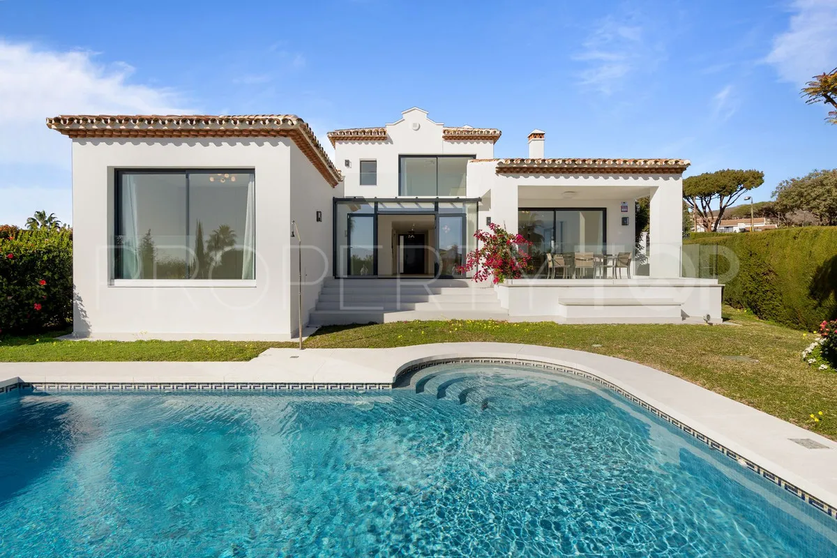 4 bedrooms villa in Elviria for sale