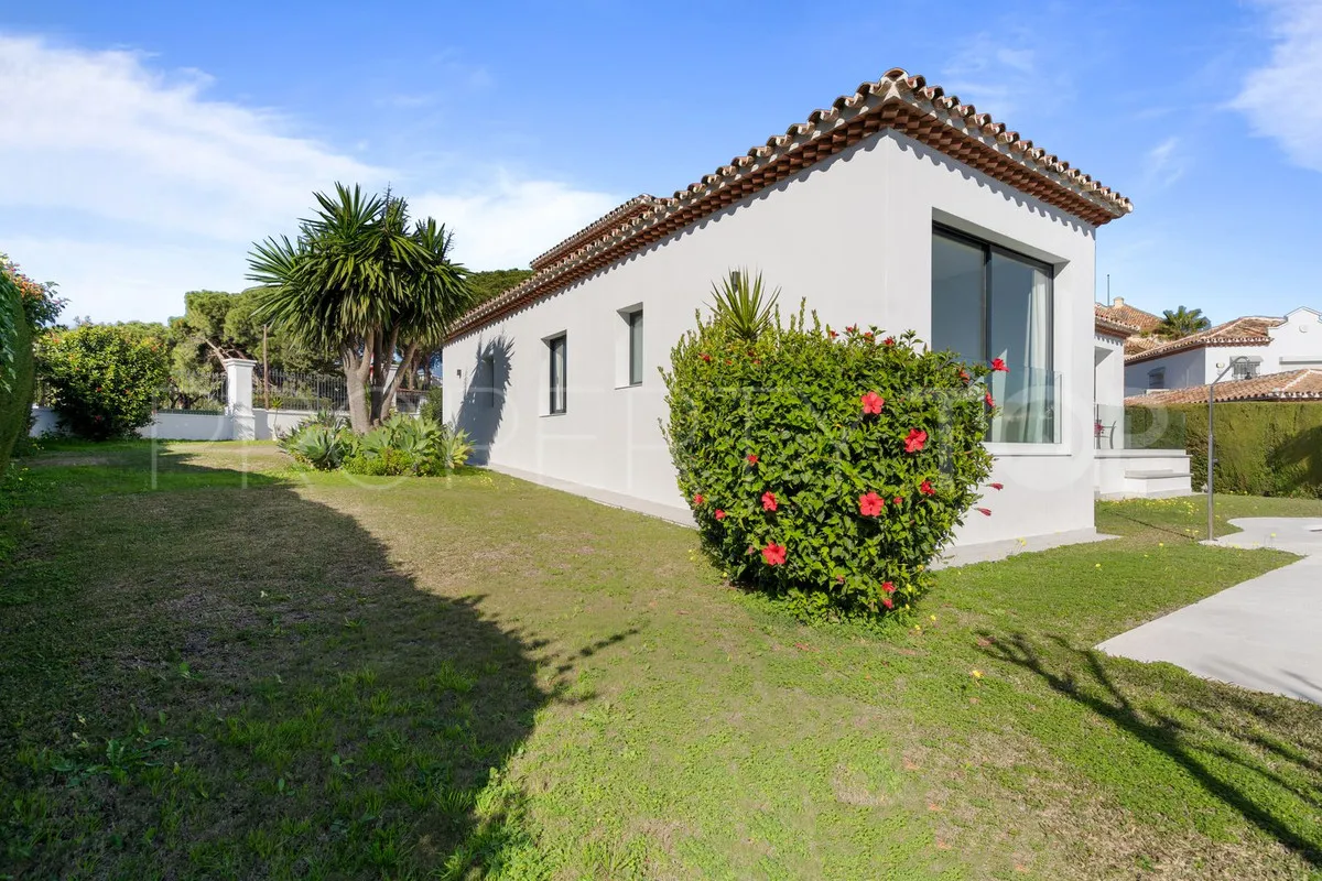 4 bedrooms villa in Elviria for sale