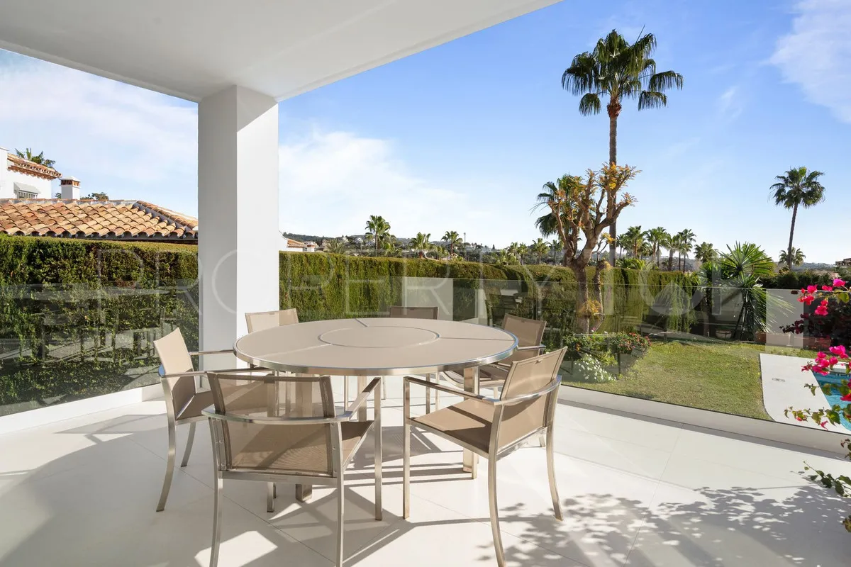4 bedrooms villa in Elviria for sale