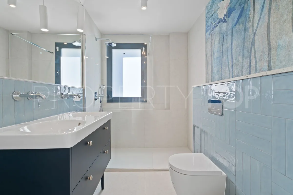 4 bedrooms villa in Elviria for sale