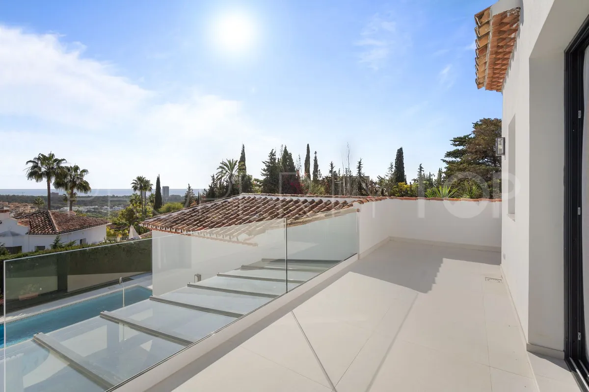 4 bedrooms villa in Elviria for sale
